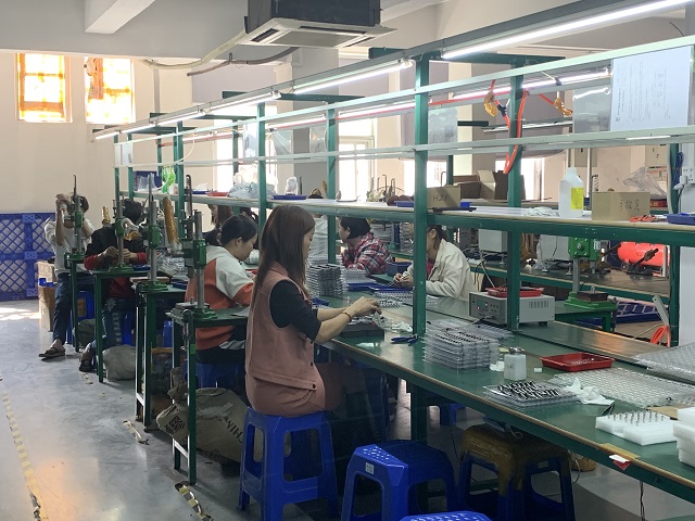 探訪(fǎng)沙井電子煙一條街 一度離開(kāi)的小老板又回來(lái)了