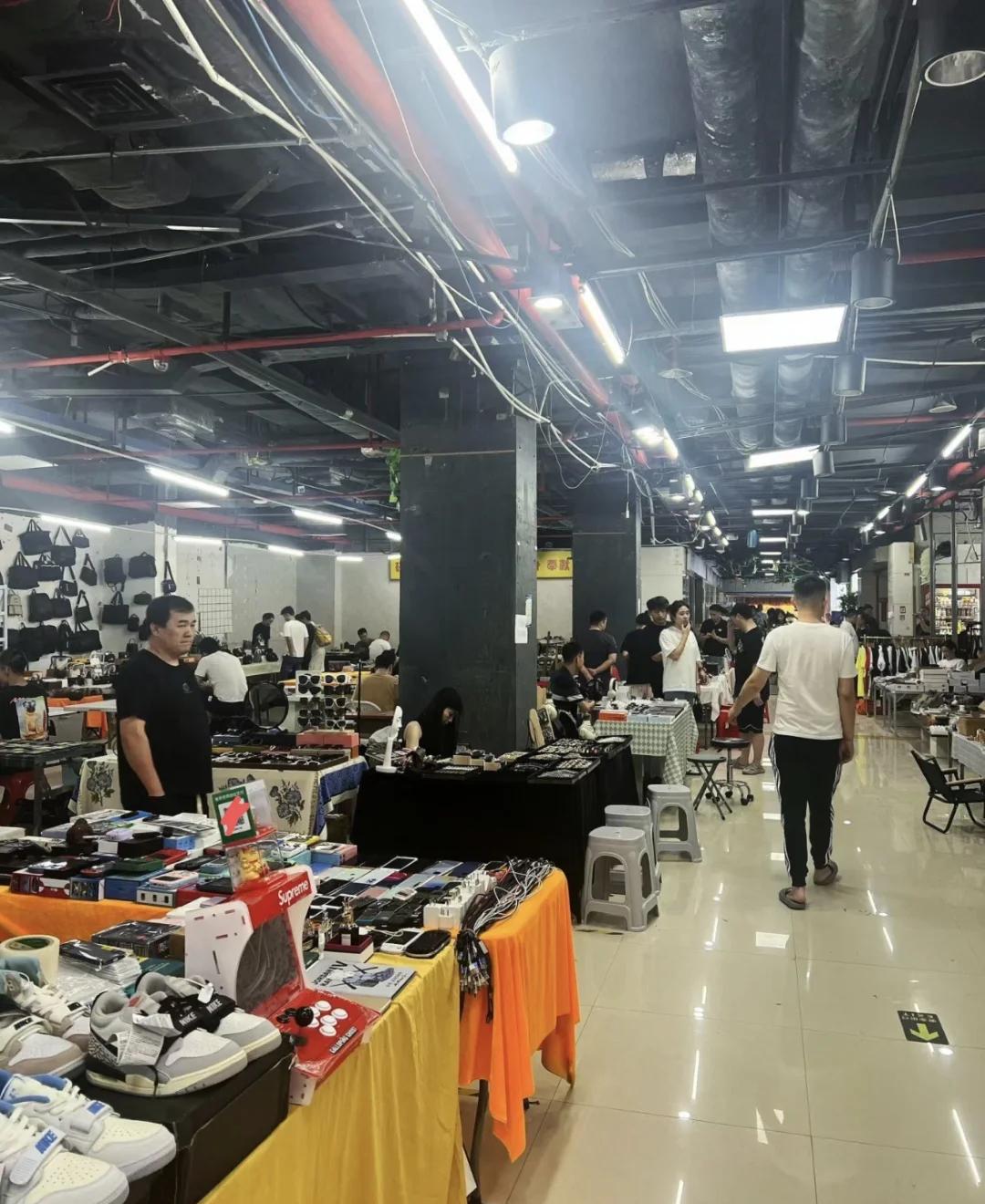 深圳華強(qiáng)北鬼市購(gòu)物指南 計(jì)算機(jī)零配件批發(fā)必買(mǎi)清單